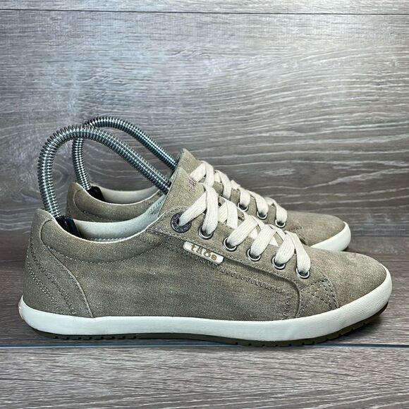 Taos Star Green Sage Distressed Khaki Canvas Women’s Sz 6/EU 37 Low Lace Up Shoe - Picture 1 of 11